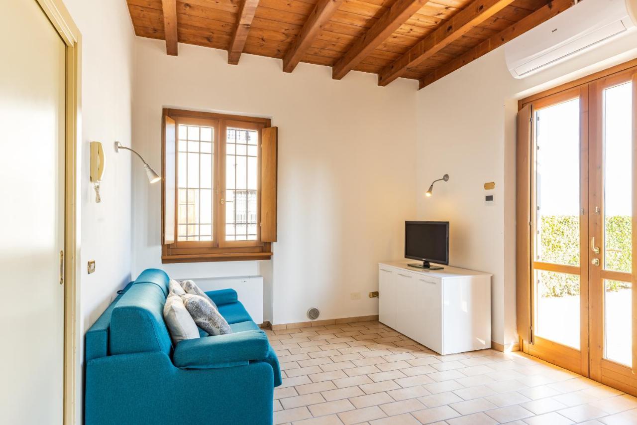 Aparthotel Il Casale Lonato - By Host4U Extérieur photo