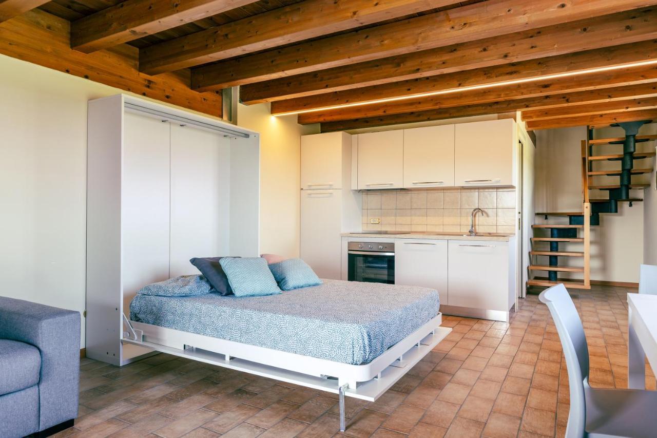 Aparthotel Il Casale Lonato - By Host4U Extérieur photo